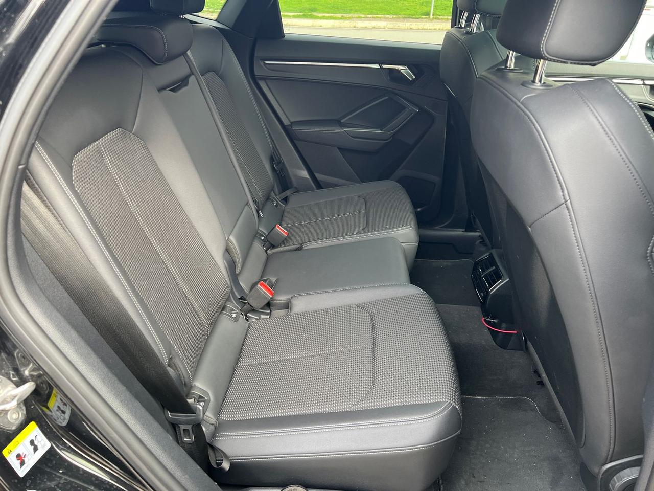 Audi Q3 2.0 35 TDI S Line #9694