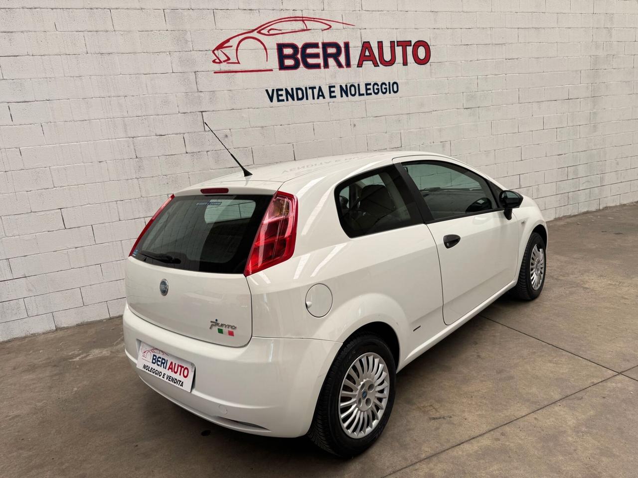 Fiat Grande Punto Grande Punto 1.3 MJT 3 porte Active adatta neopatentati