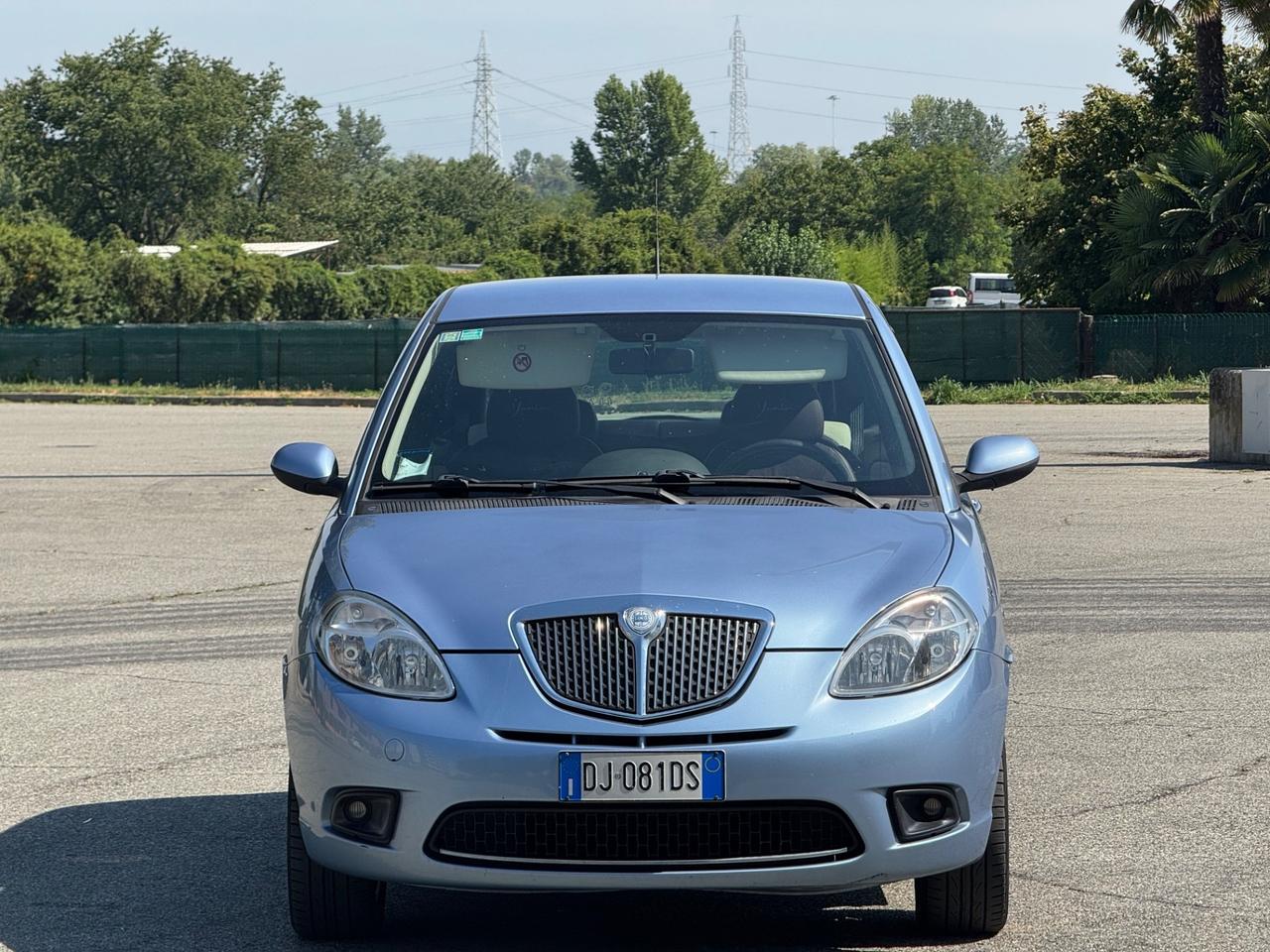 Lancia Ypsilon 1.4 MODAMILANO