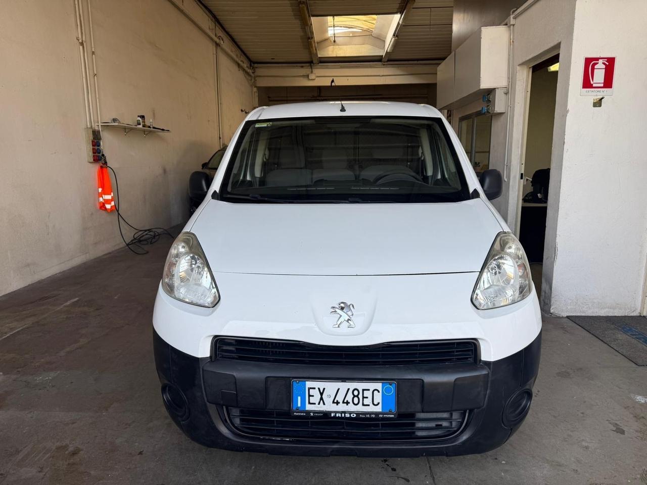 Peugeot partner GANCIO TRAINO 1150kg