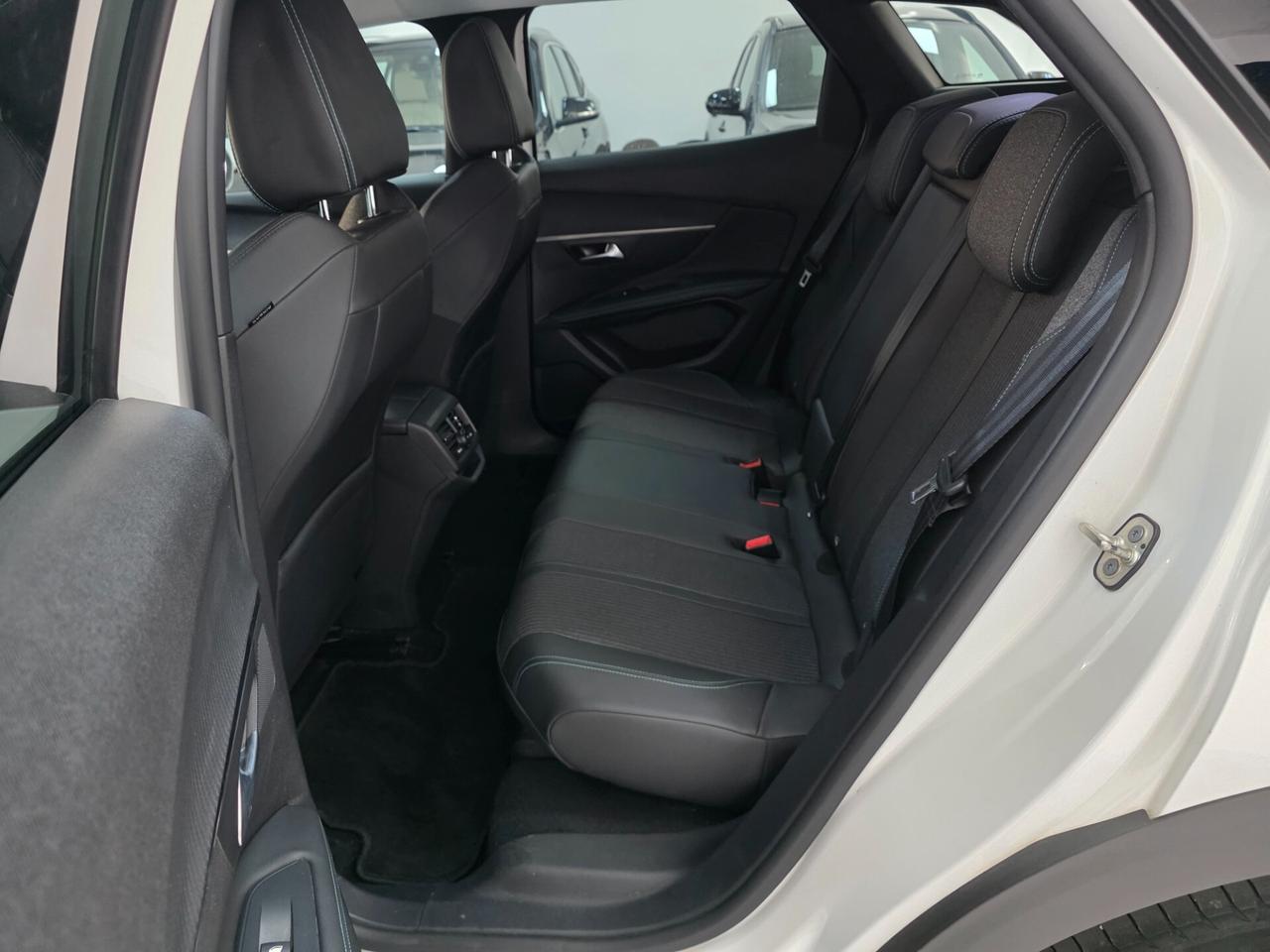 Peugeot 3008 BlueHDi 130 S&S Allure