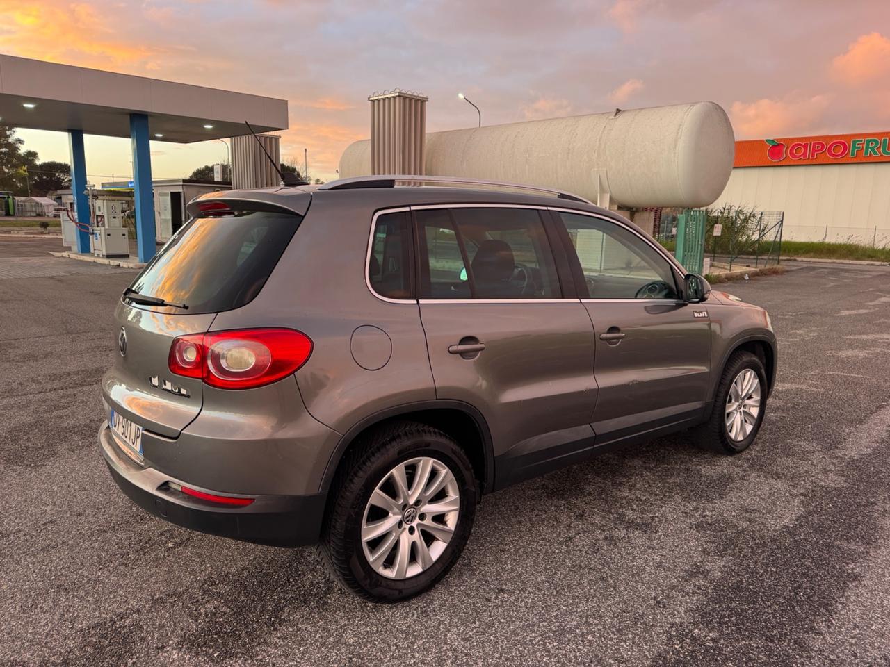 Volkswagen Tiguan 2.0 16V TDI DPF Sport & Style (18°)