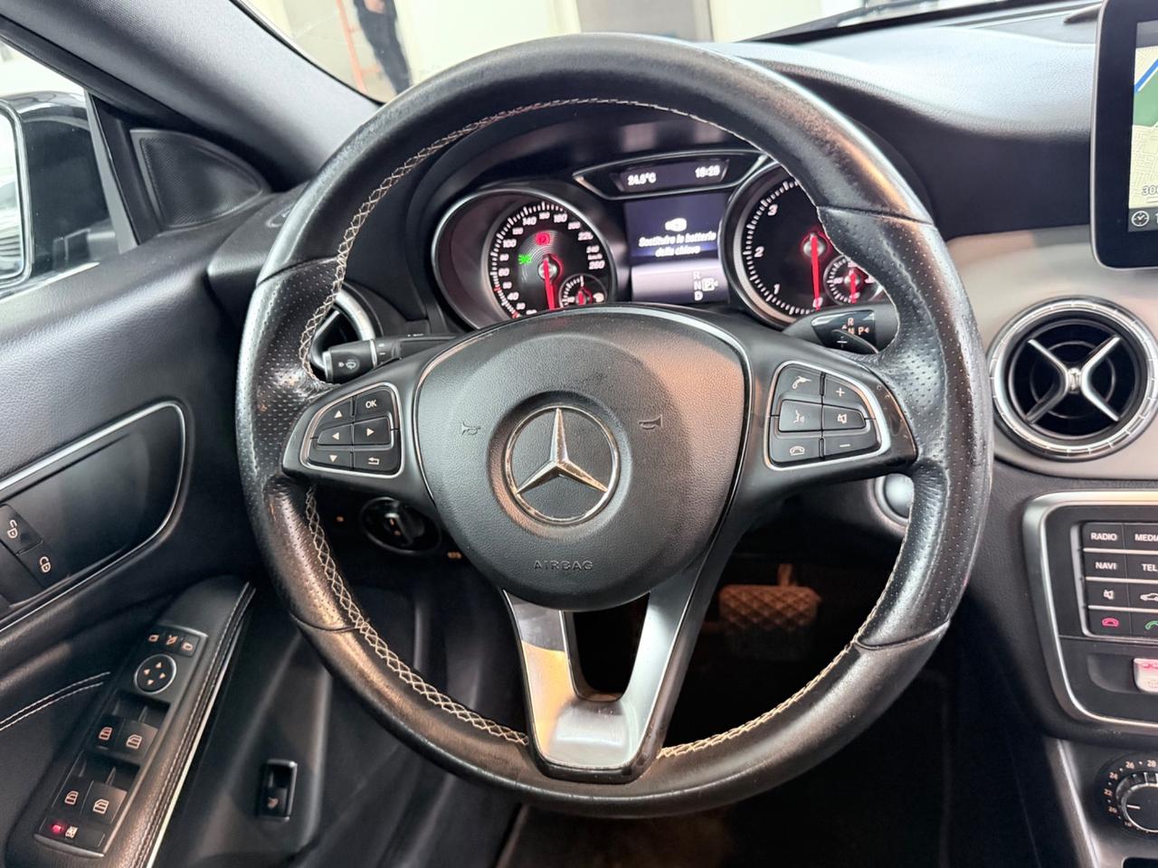 Mercedes-benz CLA 200d 136CV Automatic AMG NEOPATENTATI