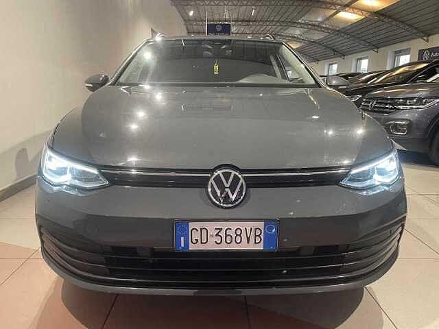 Volkswagen Golf 8ª serie Variant 1.0 eTSI EVO DSG Life