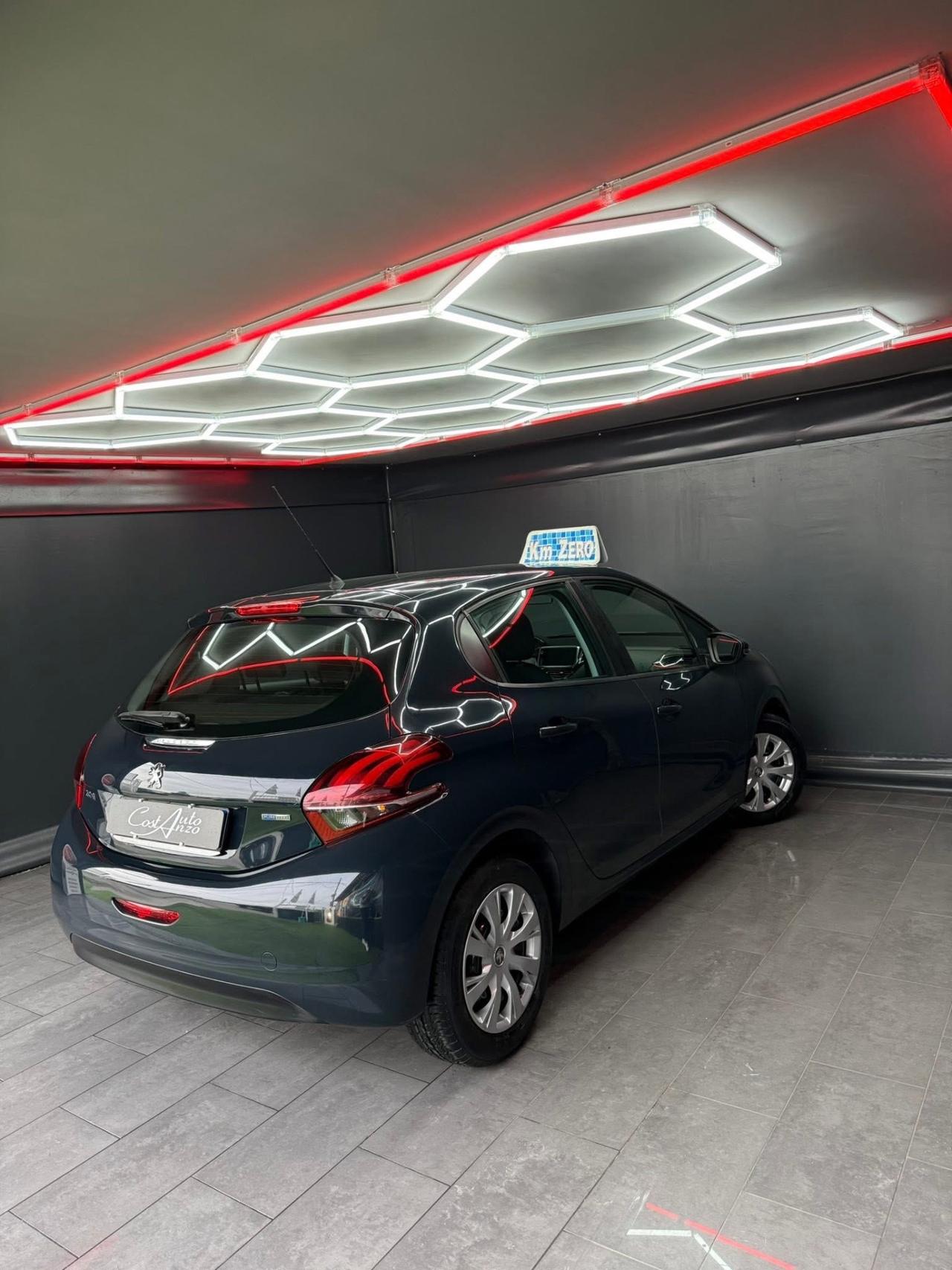 Peugeot 208 1.2 Benzina 82 cv 9556 KM UNICA