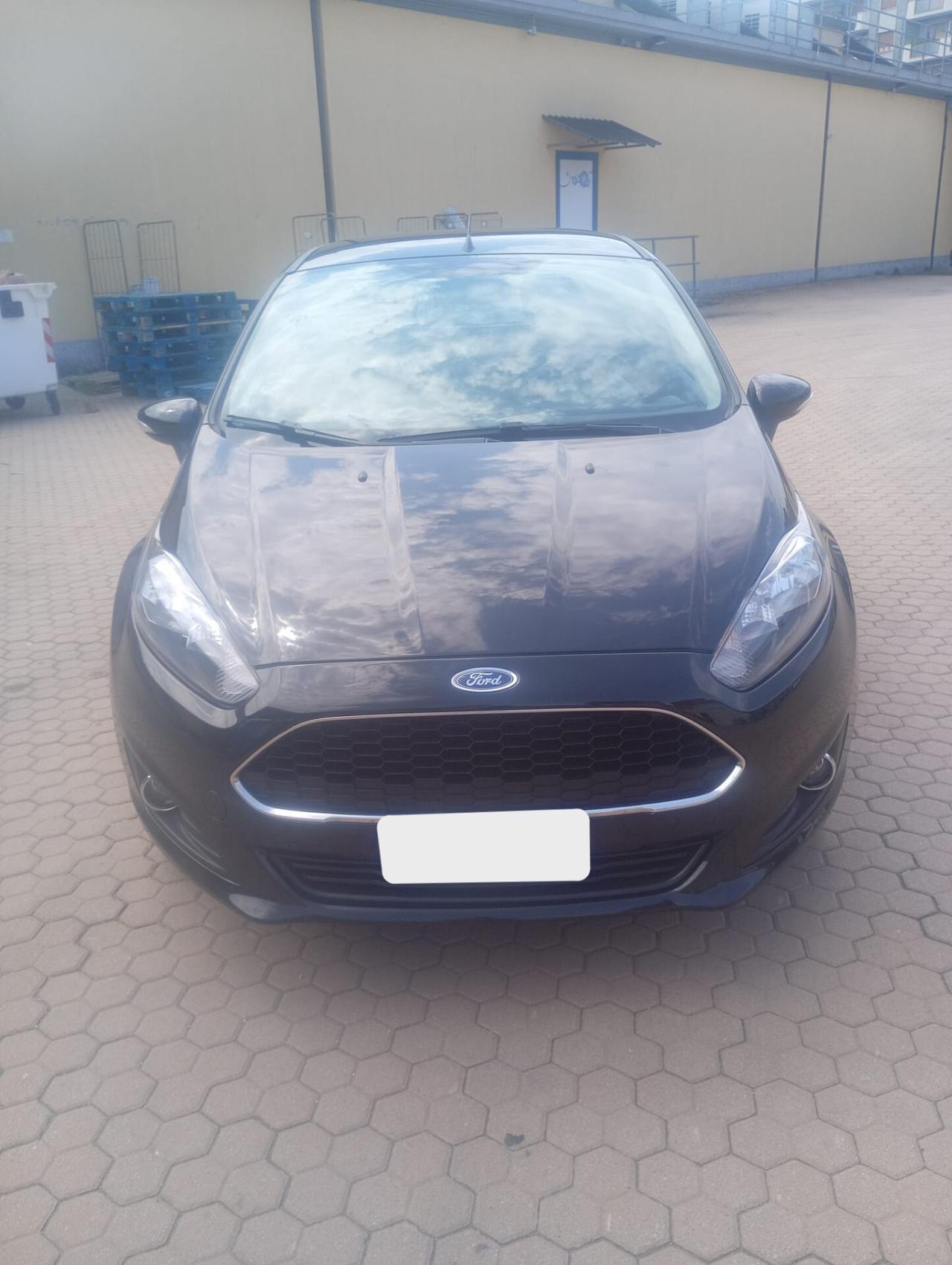 Ford Fiesta - APERTI AD AGOSTO