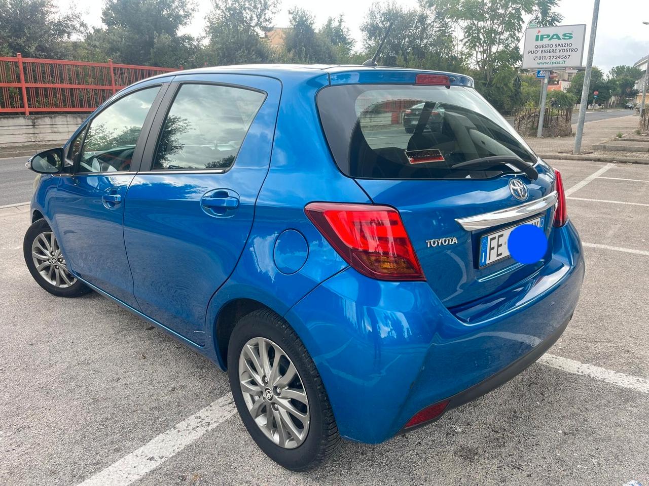 Toyota Yaris 1.0 5 porte "Lounge - navi"COME NUOVA"