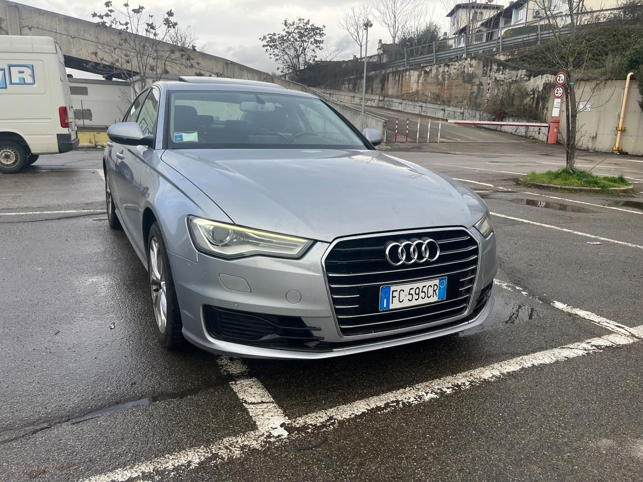 Audi A6 3.0 TDI 272 CV quattro S tronic Business 284.000 KM