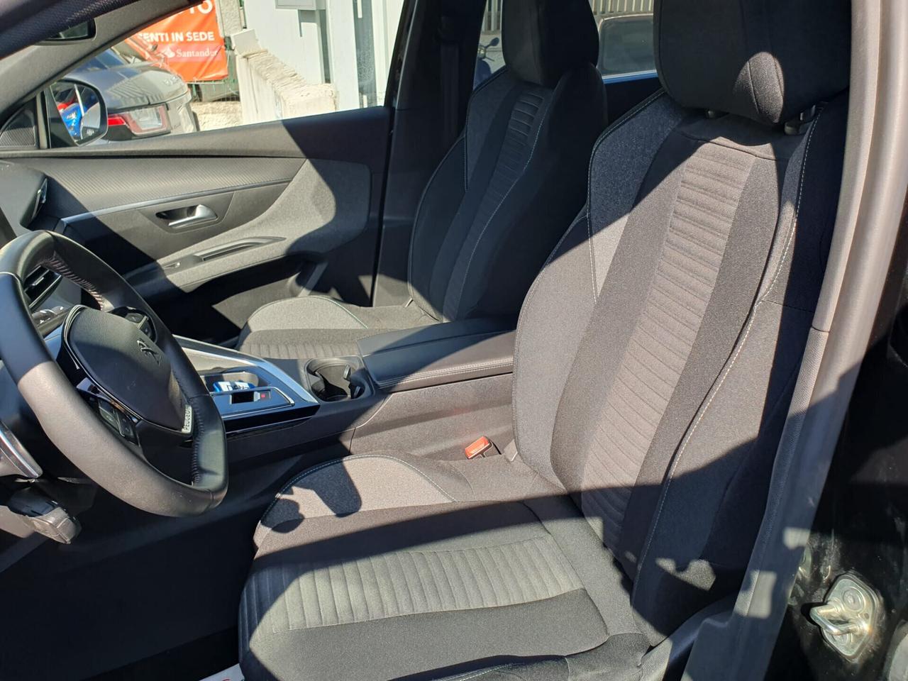 Peugeot 5008 BlueHDi 130 S&S EAT8 Allure