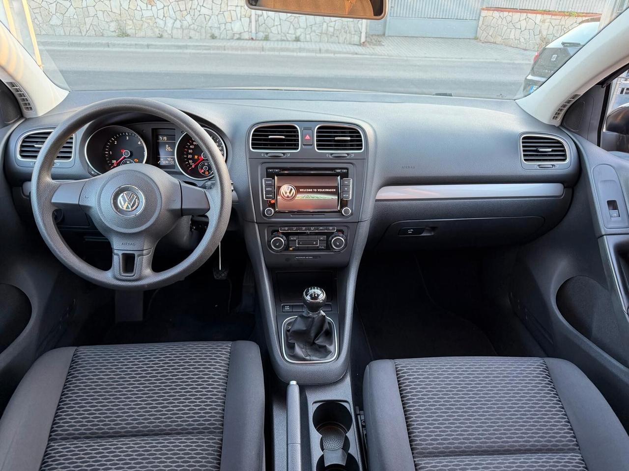 Volkswagen Golf 1.6 TDI DPF 5p. Trendline-04/2010