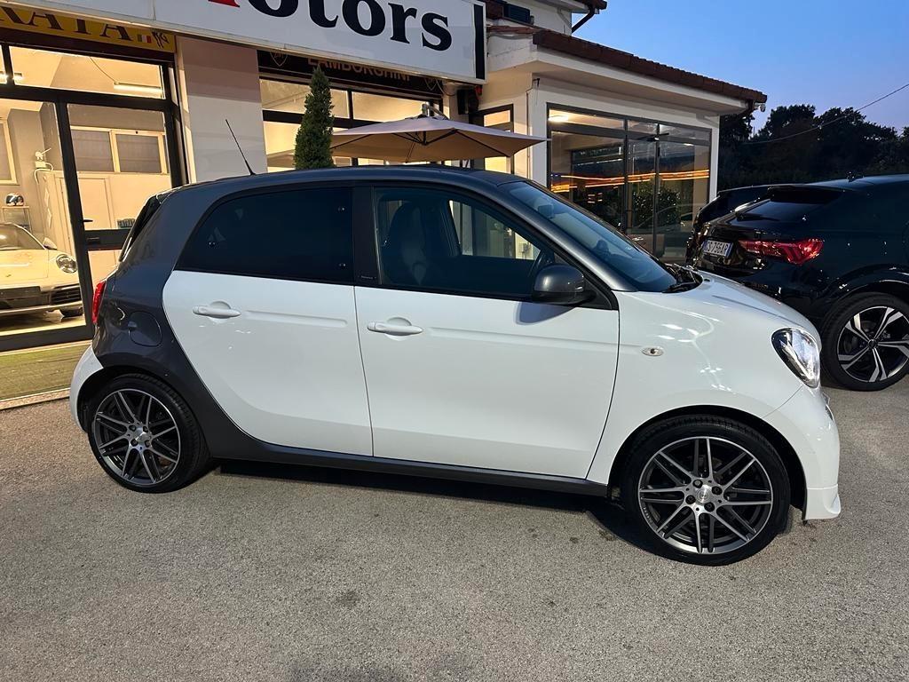 Smart ForFour BRABUS 0.9 Turbo twin. Xclusive CABRIO