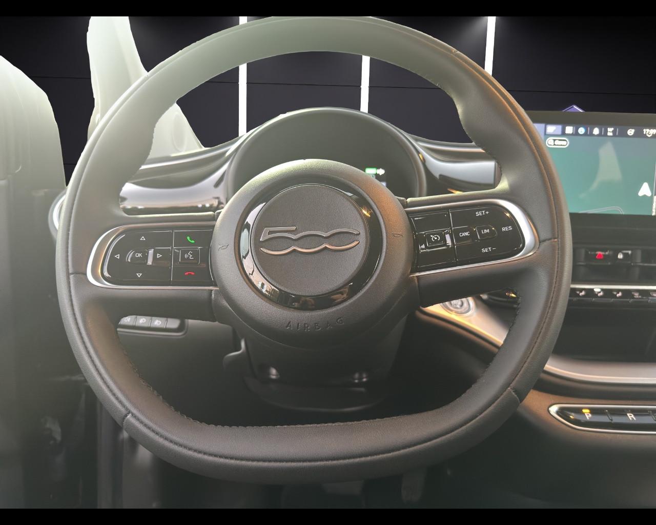 FIAT 500e - 500e Berlina 42 kWh Icon +