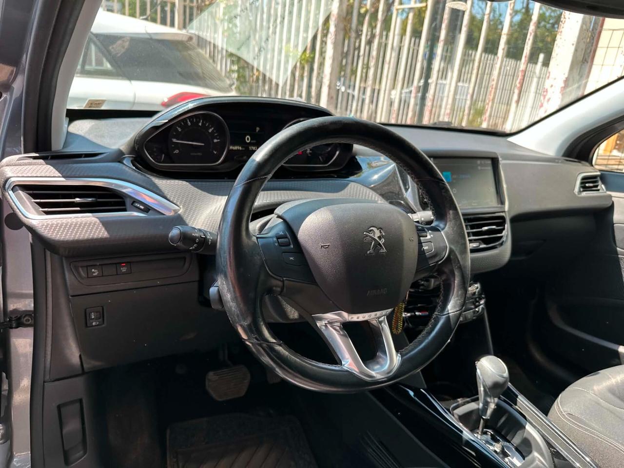 Peugeot 2008 PureTech Turbo 130 EAT6 S&S Allure Automatica