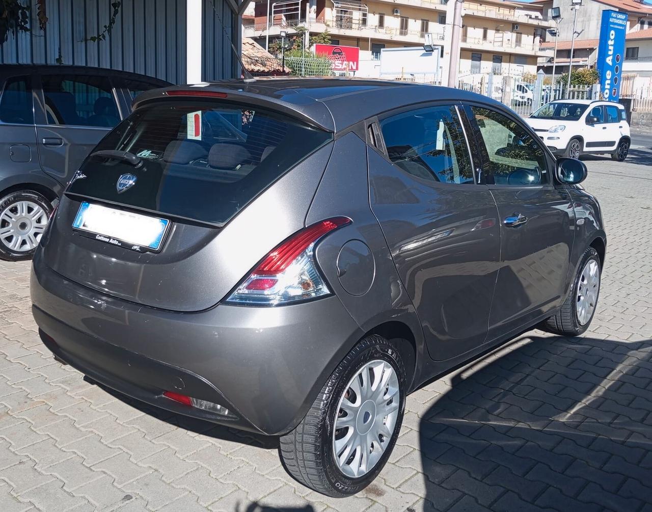 Lancia Ypsilon 1.3 MJT 16V 95 CV 5 porte S&S Gold