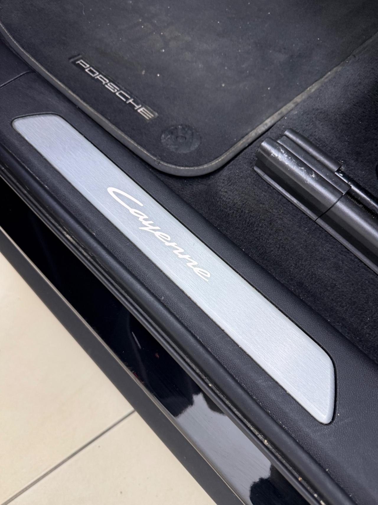 Porsche Cayenne Coupé 3.0 V6 E-Hybrid ITA STRAFULL