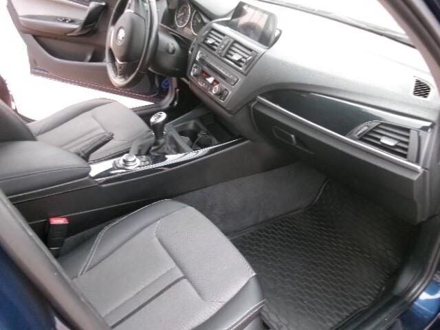 Bmw 118 118d 5p. Urban