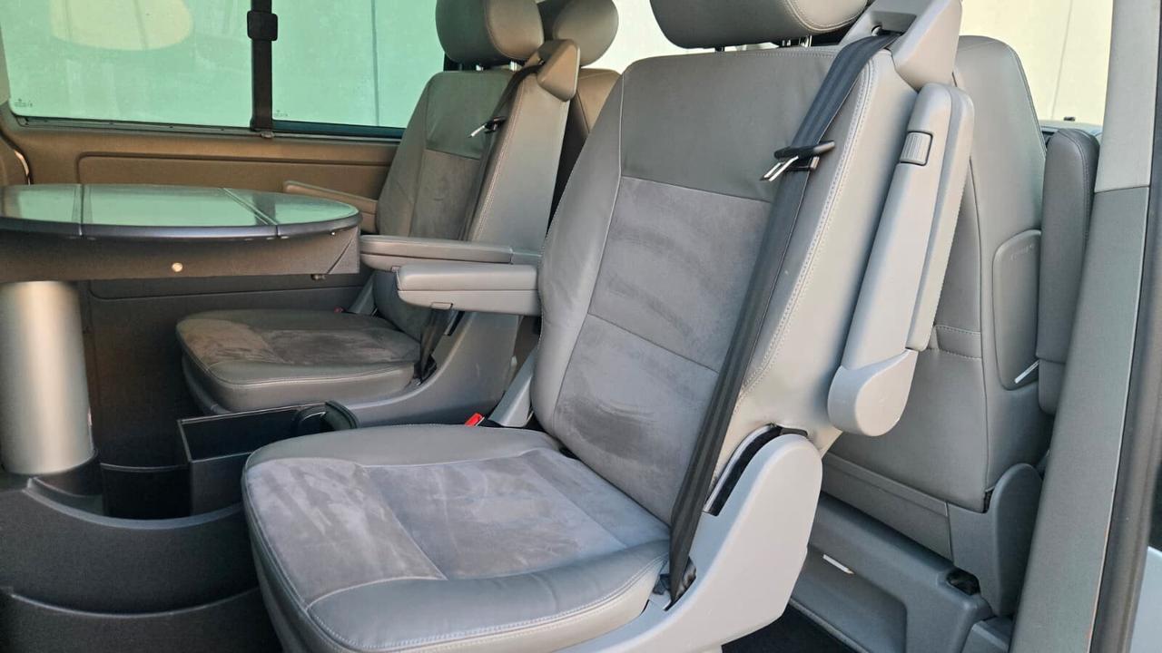 Volkswagen Transporter Caravelle 2.5 TDI/174CV 4mot. highline