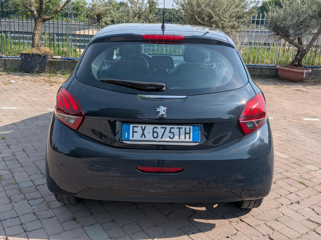 Peugeot 208 PureTech Turbo 110 EAT6 S&S 5 porte Allure