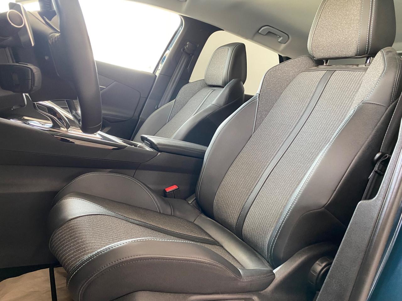 Peugeot 3008 130cv EAT8 GT PACK+F1 IVA 104 2023