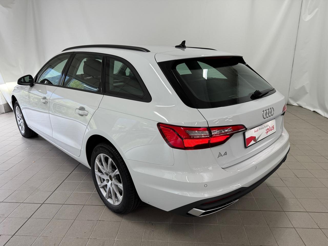 Audi A4 avant 30 2.0 tdi mhev business 136cv s-tronic