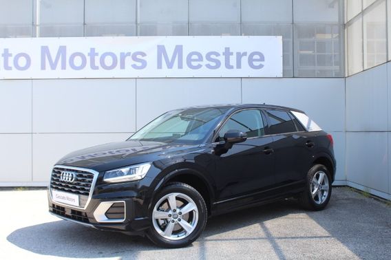 AUDI Q2 30 TDI Business Design