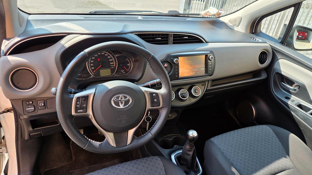Toyota Yaris 1.0 5 porte Lounge UNICO PROPRIETARIO