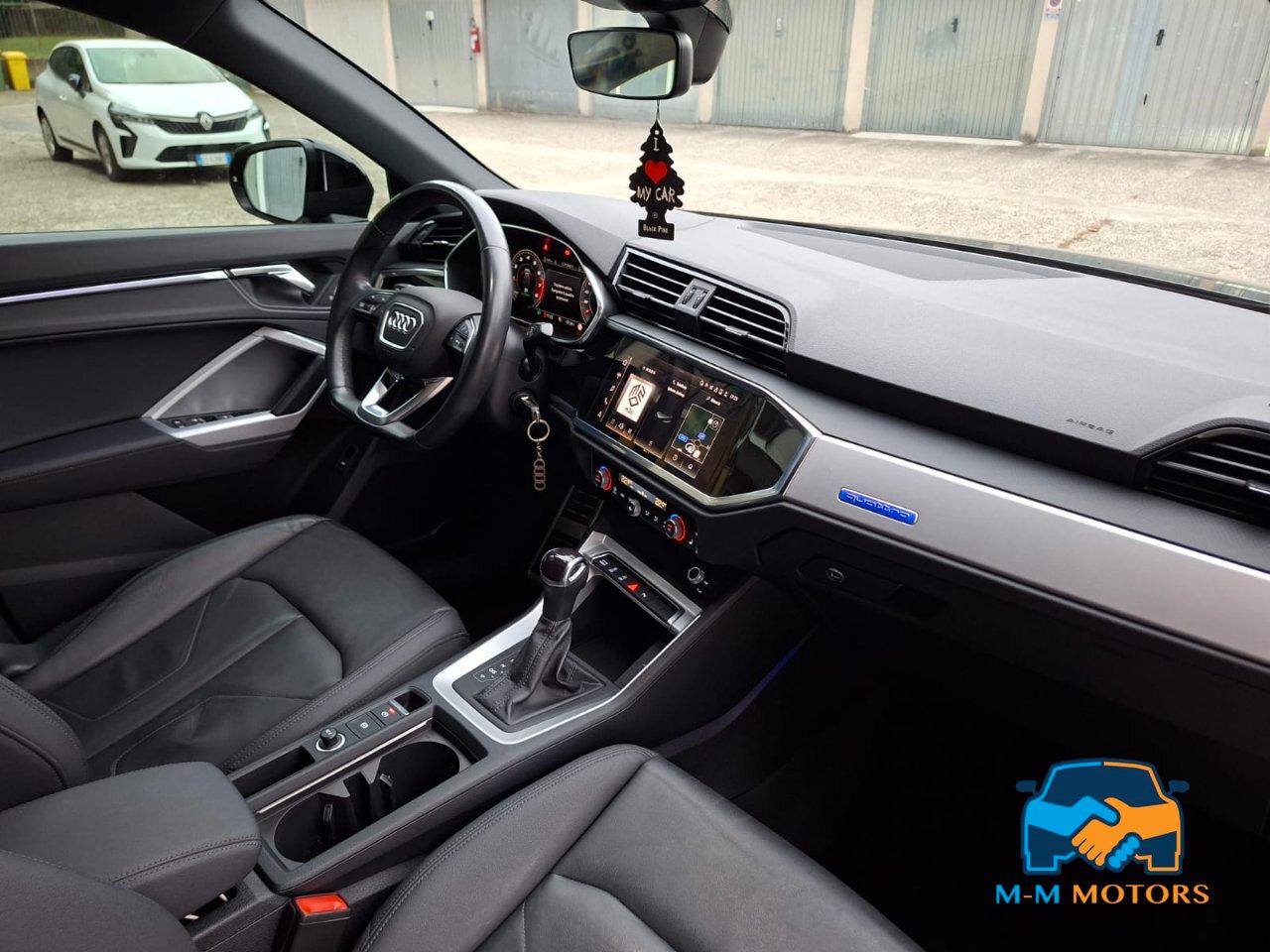 Audi Q3 Sportback 45 2.0 tfsi Identity Black quattro 245cv s.-tronic