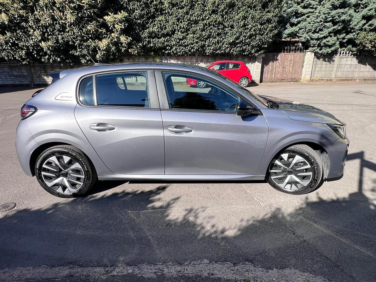 Peugeot 208 1.2 PureTech 75 Style #10280