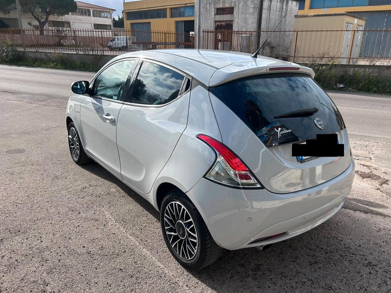 Lancia Ypsilon 1.2 allestimento Mya