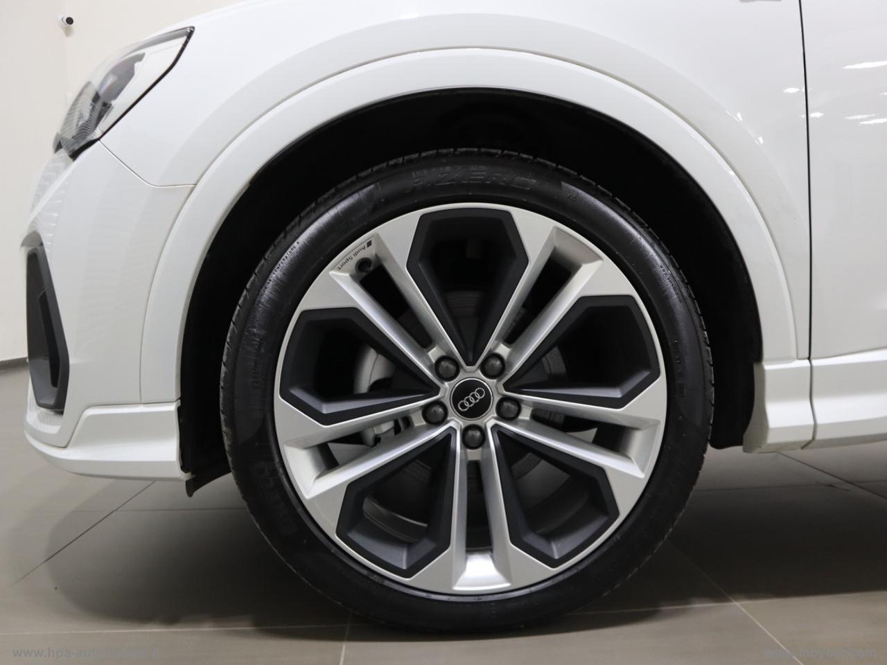 AUDI Q3 2.0TDI quattro S-LINE NAVI LED CERCHI 20 PELLE RETROCAMERA
