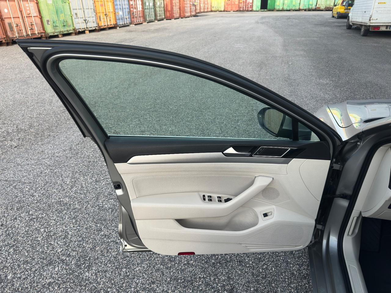 Volkswagen Passat Variant 1.6 TDI Comfortline BlueMotion Technology