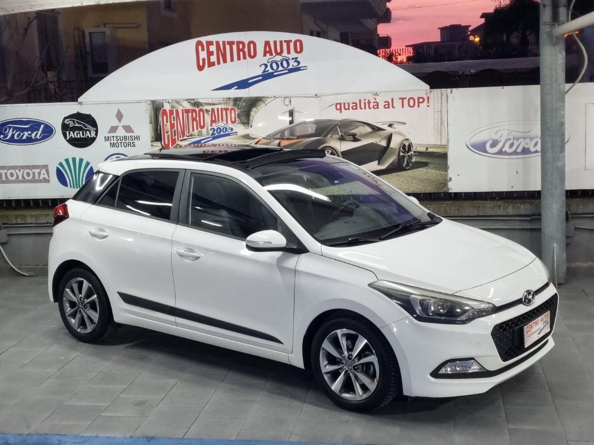 HYUNDAI - i20 - 1.1 CRDi 12V 5p. Style-Tetto Panoramico