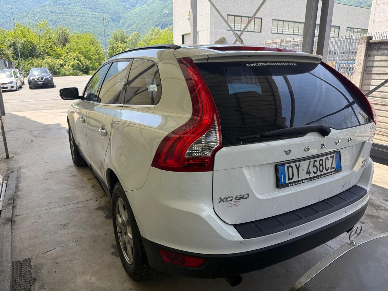 Volvo XC 60 XC60 2.4 D 163 CV AWD Momentum