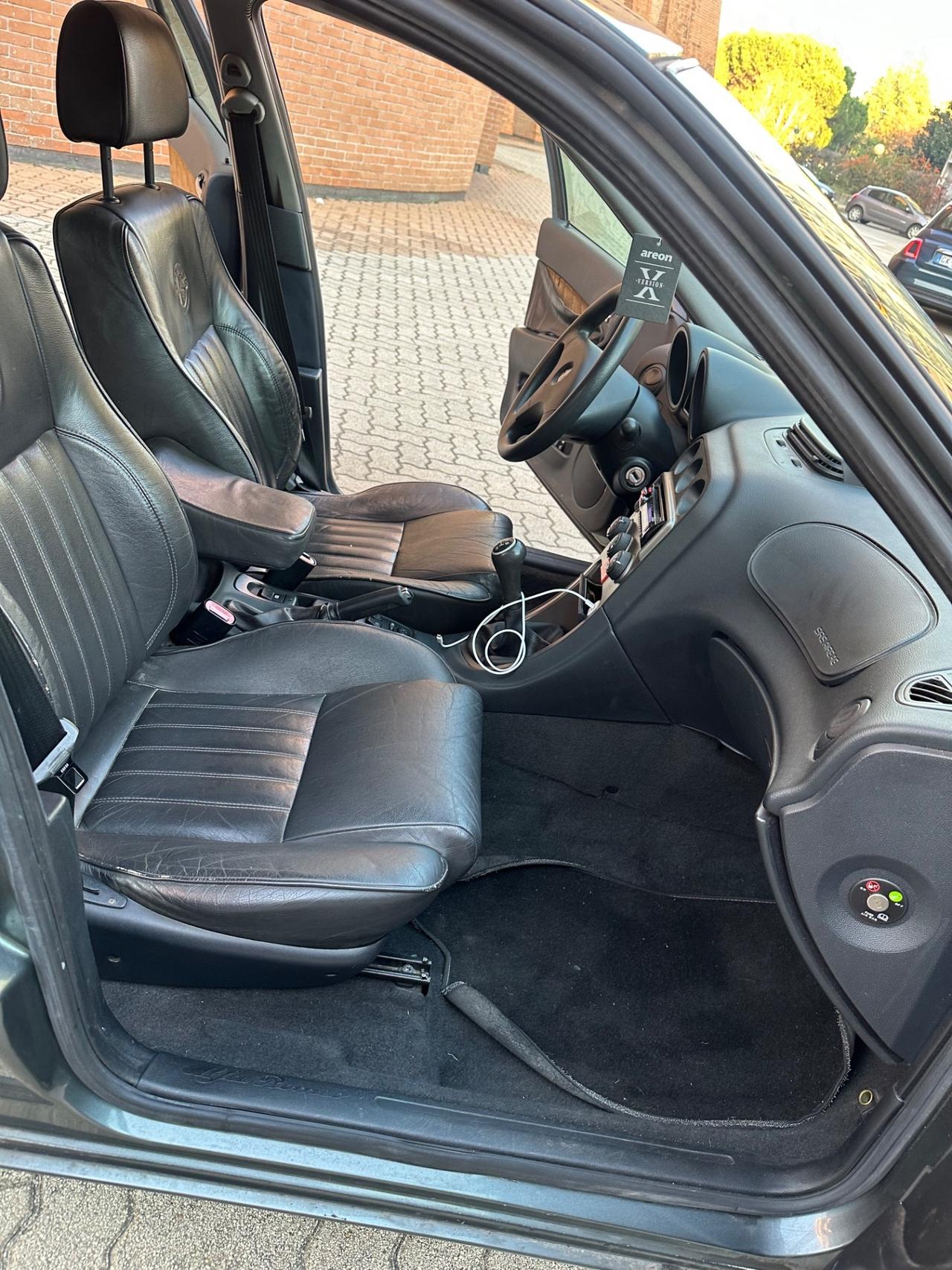 Alfa Romeo 156 1.6i 16V Twin Spark cat Progression