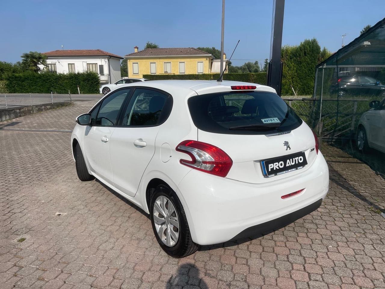 Peugeot 208 PureTech CINGHIA NUOVA 85000 Km