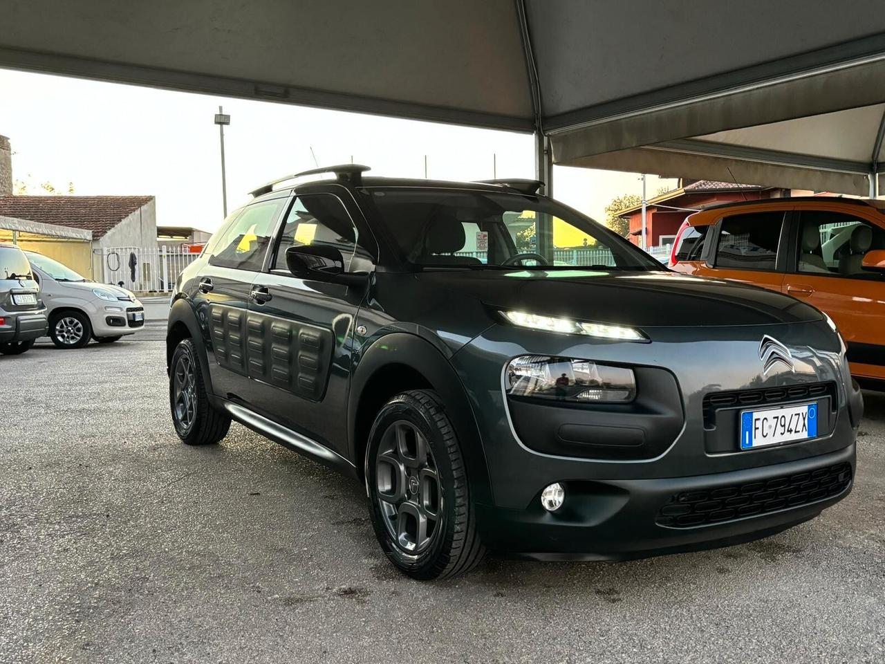 Citroen C4 Cactus BlueHDi 100 Shine