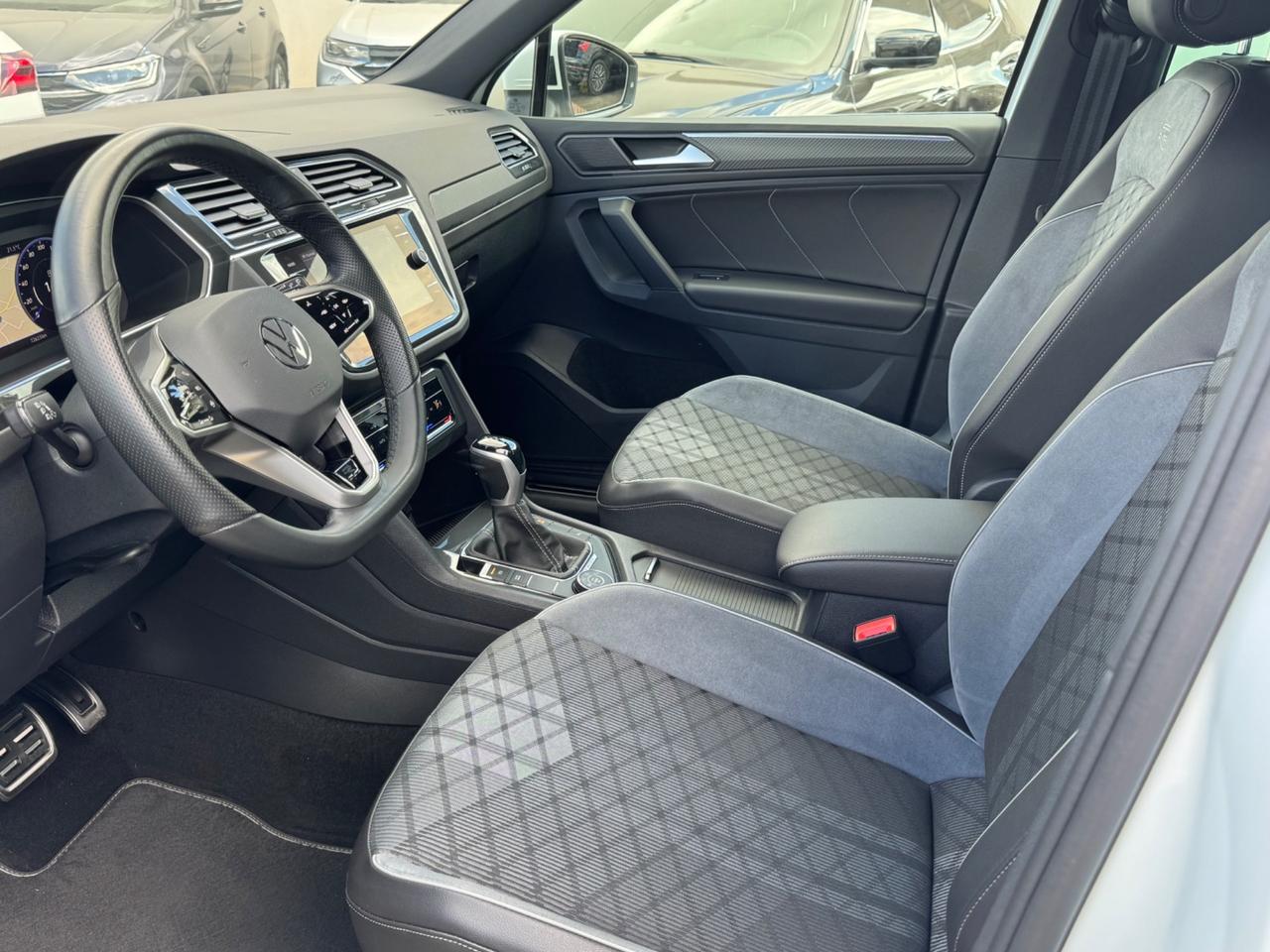 Volkswagen Tiguan 2.0 TDI 150 CV SCR DSG 4MOTION R-Line