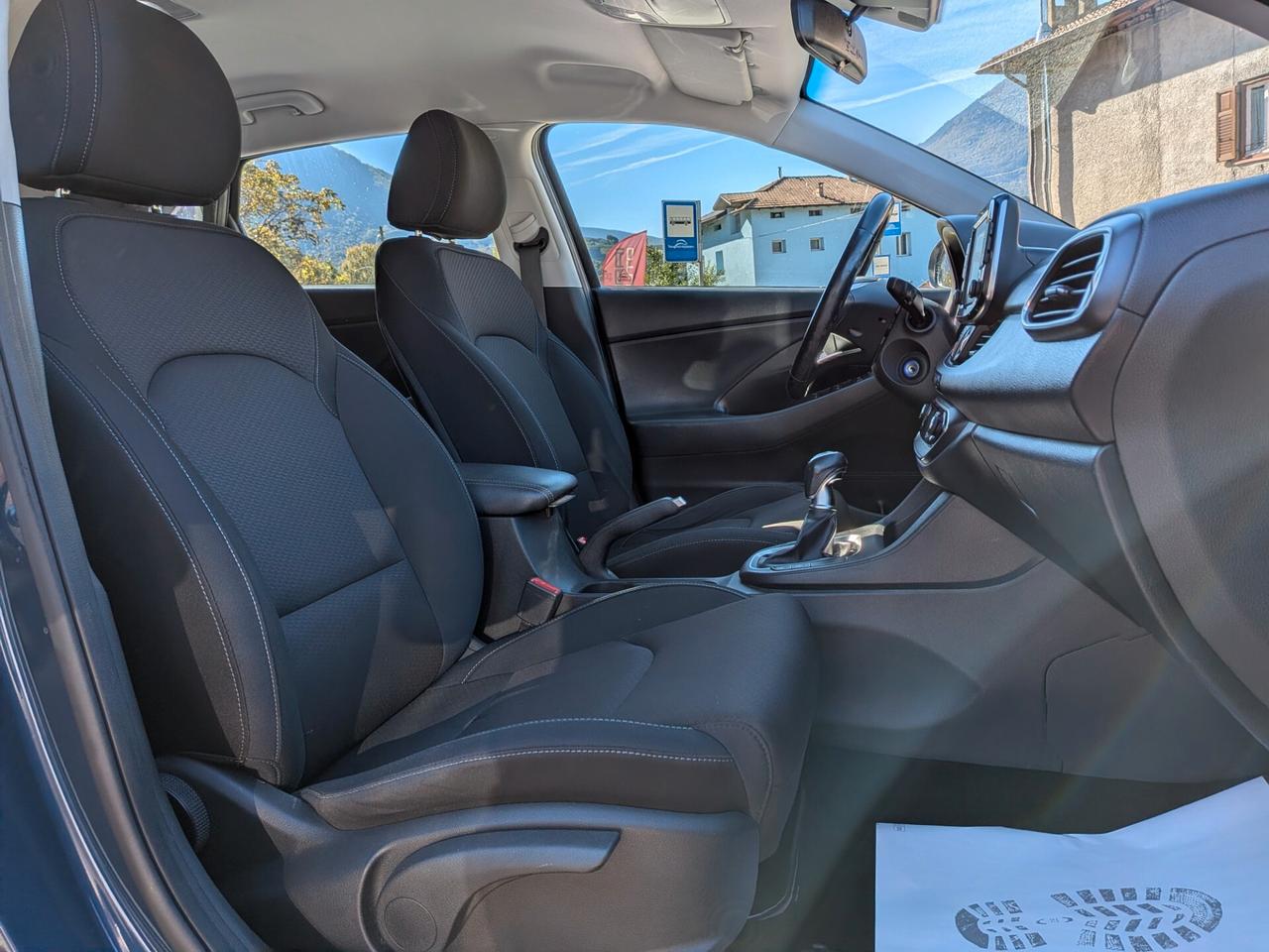 HYUNDAI I30 1.6 CRDI 136CV 5 porte Business