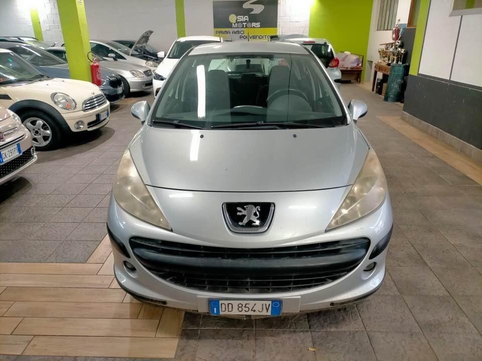 Peugeot 207 1.6 HDI 90 CV