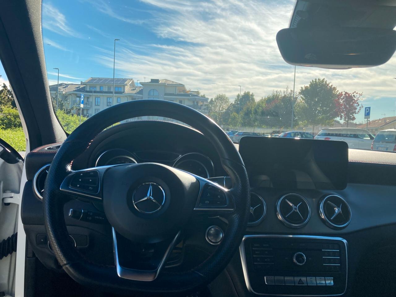 Mercedes-benz CLA 200 d