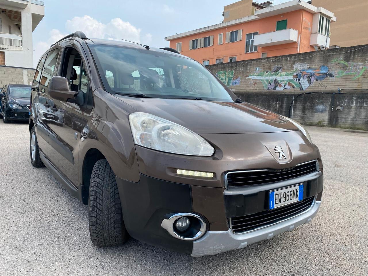 Peugeot Partner autovettura 1.6hdi full opt 2014