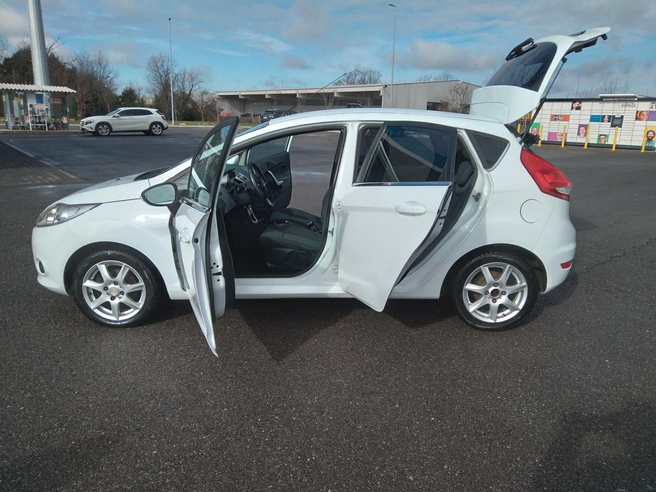 Ford Fiesta 1.2 82 CV 5 porte Titanium x neopatentati