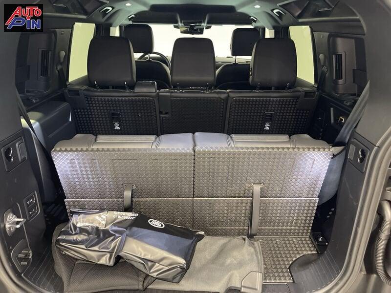 Land Rover Defender Defender 110 3.0D I6 250 CV AWD Auto SE 7 POSTI