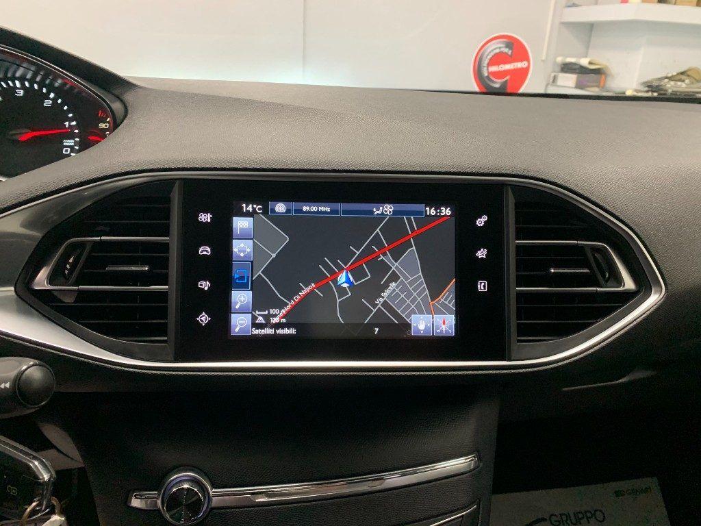 Peugeot 308 5 Porte 1.6 Diesel Automatico EAT6 Business