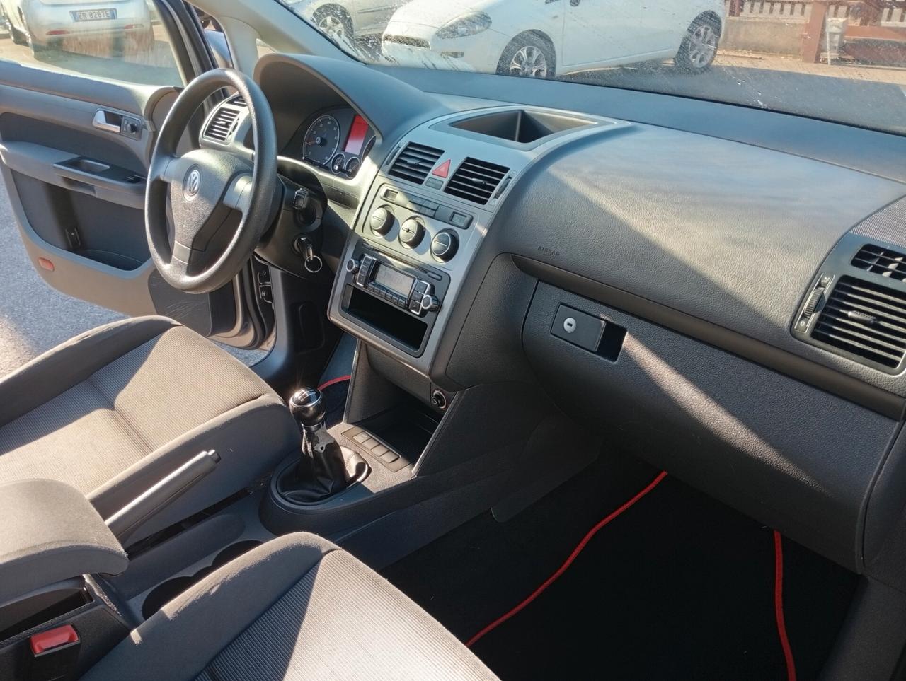 Volkswagen Touran 1.4 16V TSI 150CV Trendline Ecofuel