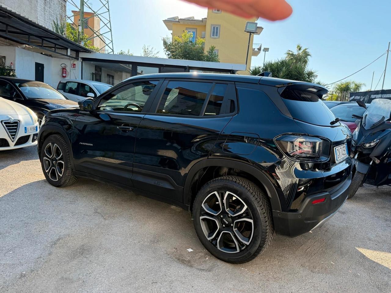 Jeep Avenger 2023 1.2 Turbo 100 CV Summit 66000KM