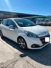 Peugeot 208 PureTech 82 5 porte Allure ok neo patentati
