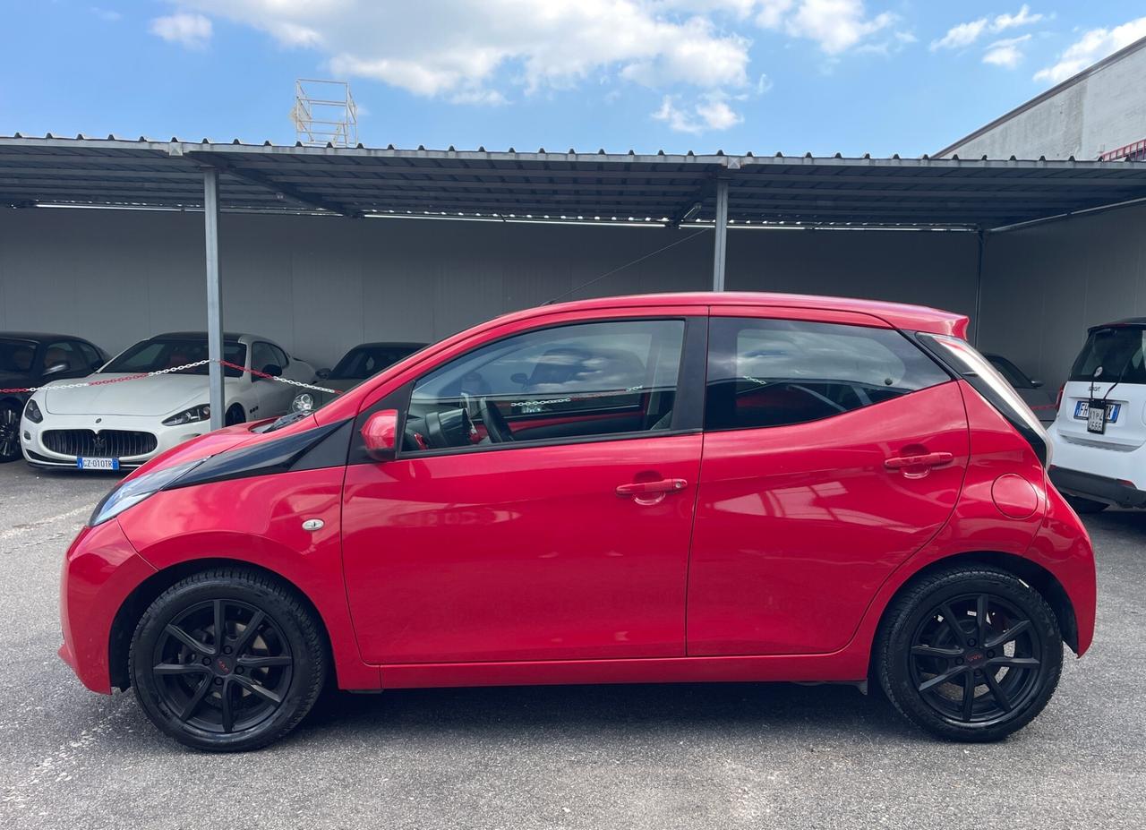 Toyota Aygo 1.0 x-play