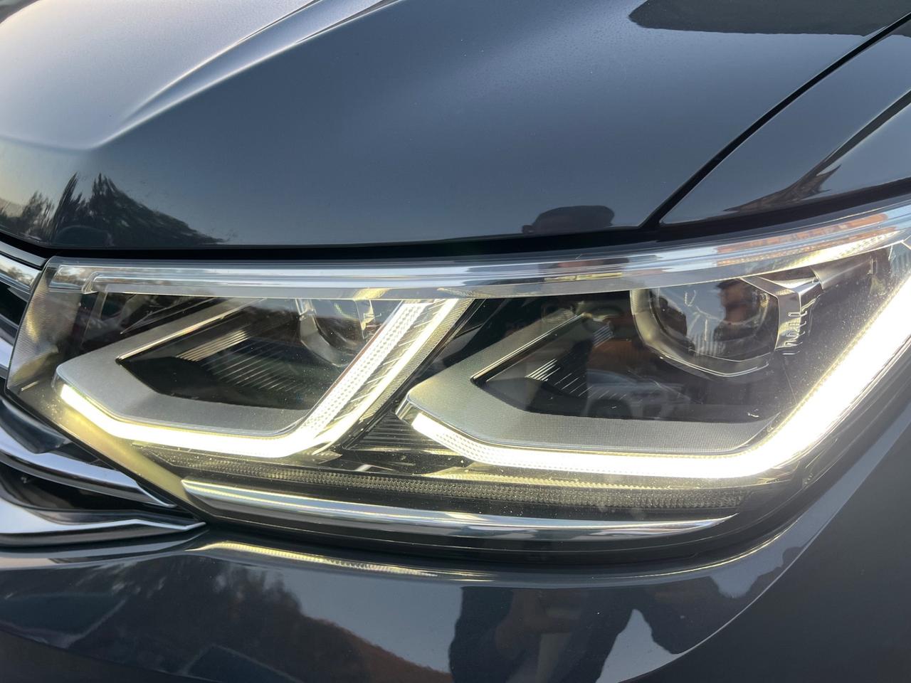 Volkswagen Tiguan 2.0 TDI 150 CV SCR DSG R-Line