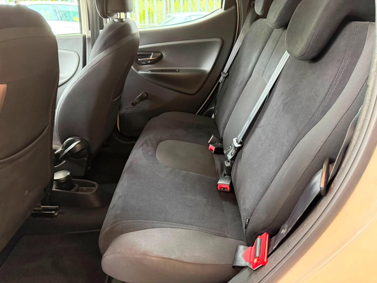 Lancia Ypsilon 1.2 69 CV 5 porte S&S Gold